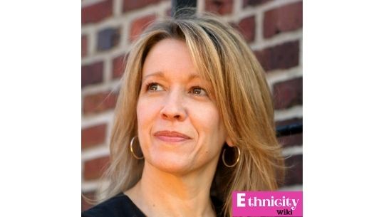 Linda Emond Ethnicity, Wiki, Biography, Age, Parents, Boyfriend, Net Worth & More